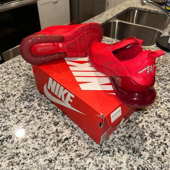 Nike Air Max 270 Sneakers 💎 - Picture 4 of 6